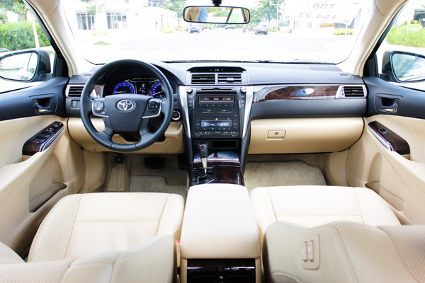 thuê xe camry ở huế