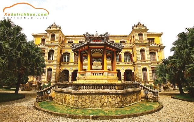 cung an định huế nhìn từ bên ngoài