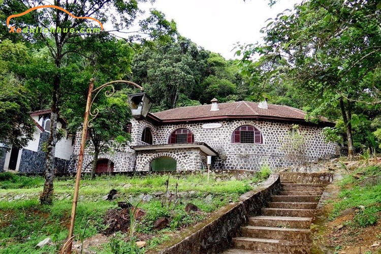 xe du lịch huế