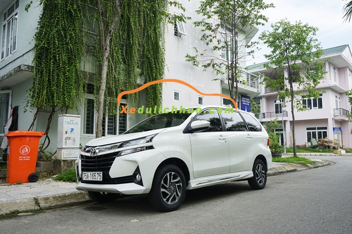 thuê xe hợp đồng 7 chỗ tại huế