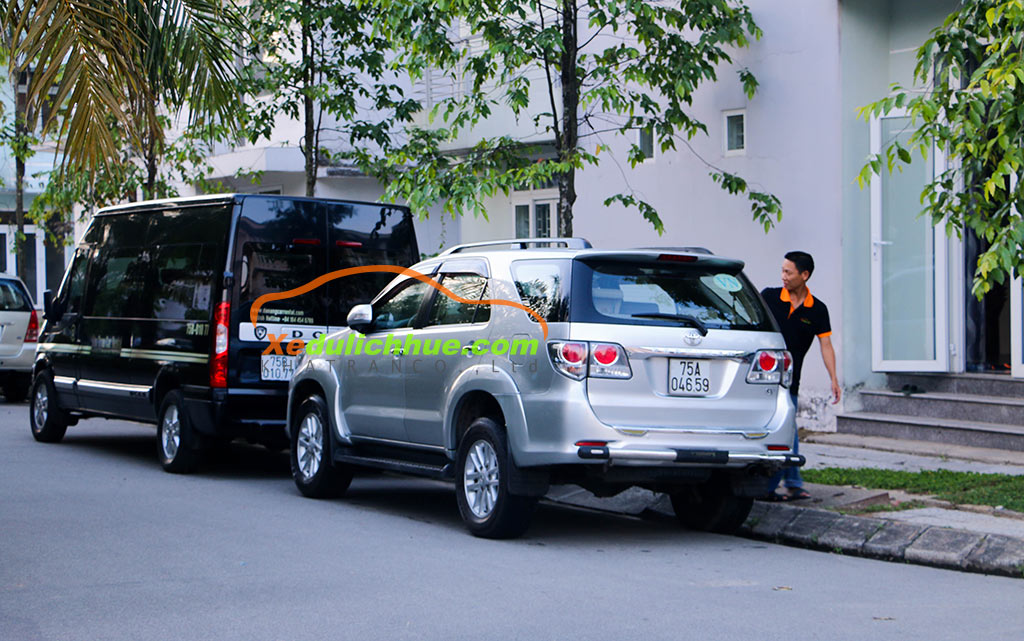 THUÊ XE CƯỚI 7 CHỖ