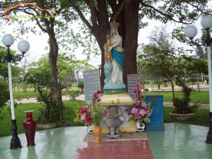 thuê xe huế đi la vang