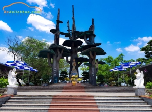 thuê xe huế đi la vang