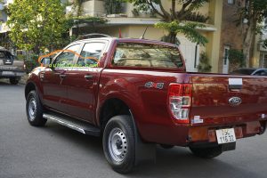 thuê xe hợp đồng 4 chỗ