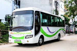 thuê xe 24 chỗ isuzu