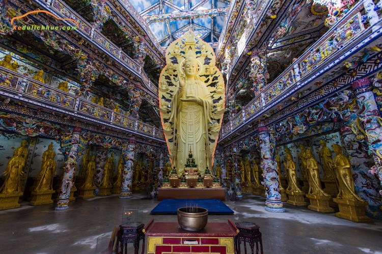 Chùa Ve Chai Đà Lạt