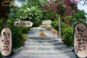Mộ Hàn Mặc Tử Quy Nhơn