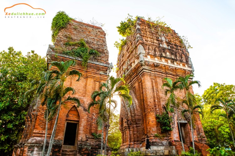 Tháp Đôi Quy Nhơn