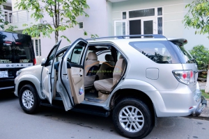 Toyota Fortuner 7 chỗ