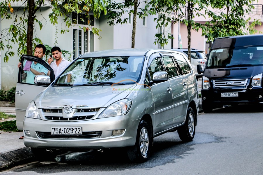 Xe 7 chỗ Toyota Innova