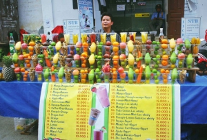 thuê xe du lịch huế