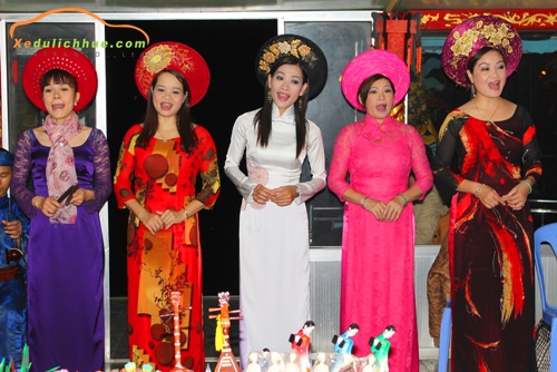 ca huế trên sông hương