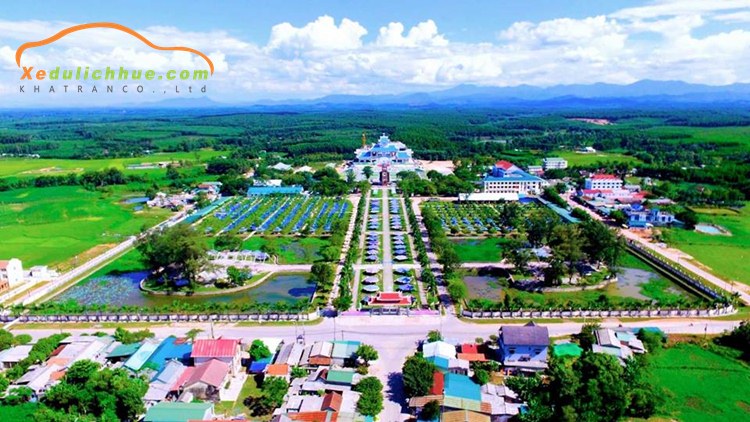 thuê xe huế đi la vang