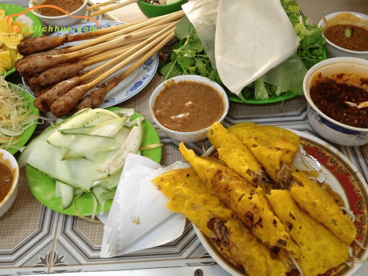 thue xe da nang