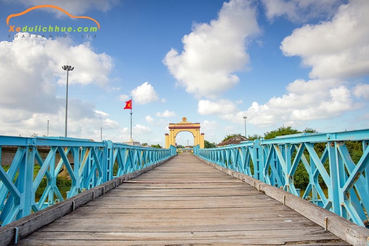xe du lịch huế