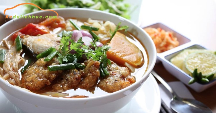 thue xe da nang