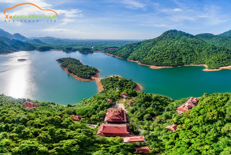 Thiền viện Trúc Lâm Huế cảnh quan thiên nhiên làm say đắm lòng người
