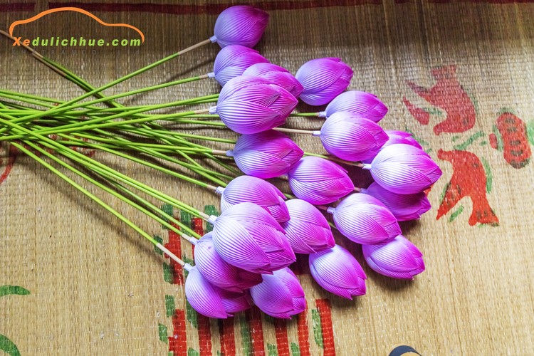 Rực rỡ sắc màu làng hoa giấy Thanh Tiên 400 năm tuổi