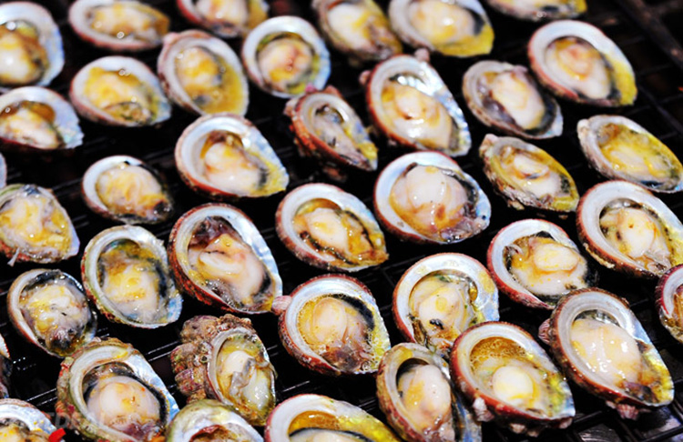 thuê xe du lịch giá rẻ huế