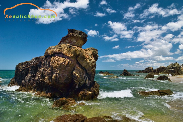 Bãi đá Nhảy, biển Nhật Lệ