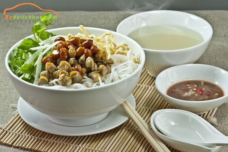 món ăn đặc sản huế