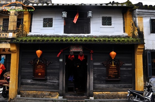 nhà cổ tấn ký