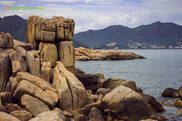 xe từ huế đi nha trang