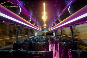 xe Universe Limousine tại Huế