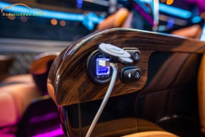 thuê xe Universe Limousine tại Huế