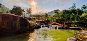 Bạch Mã Village giảm giá vé 20/11