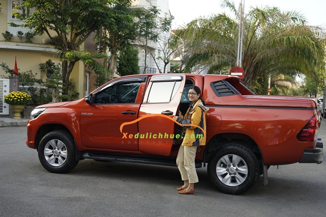 Xe bán tải Toyota Hilux [ĐẸP, PHONG CÁCH, ĐẦY UY LỰC]